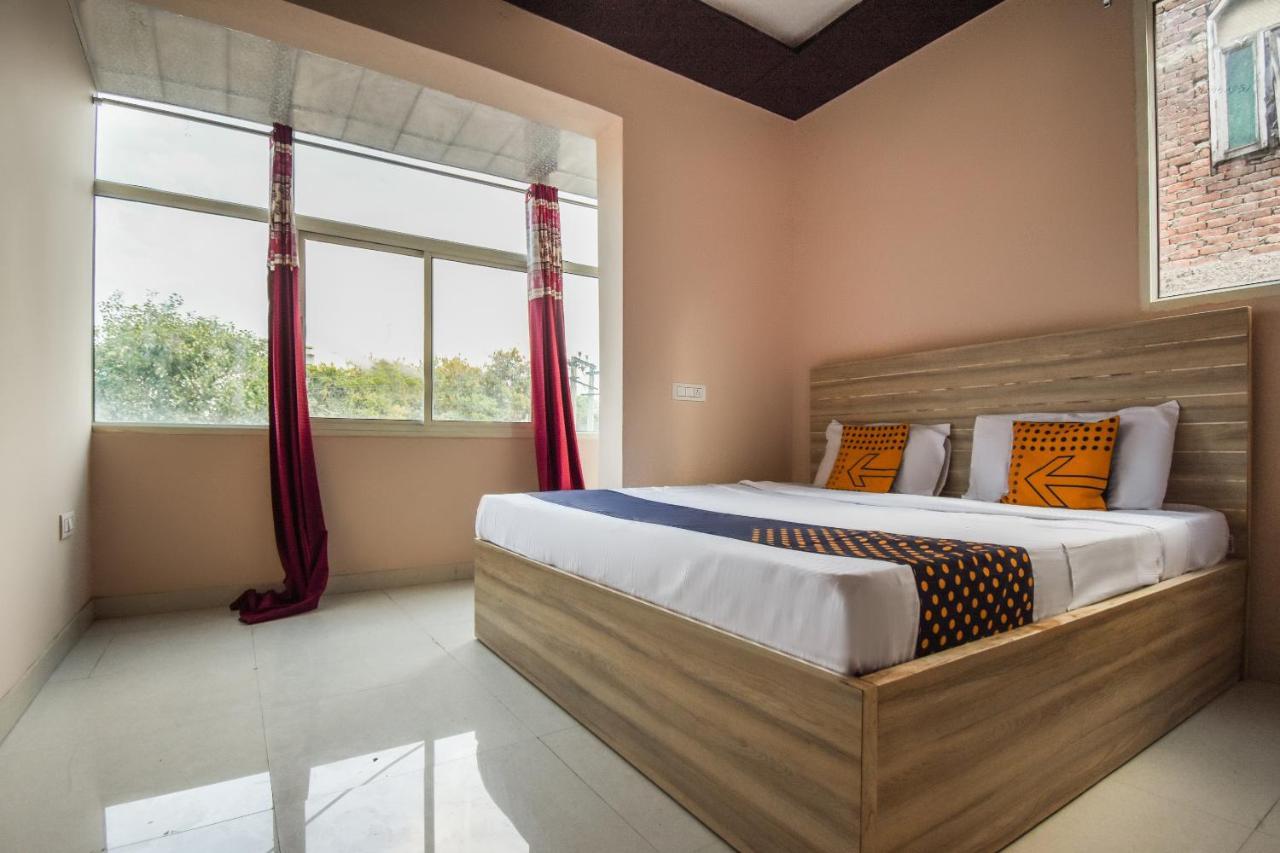 Hotel O Hi Tech Panchkula Bagian luar foto