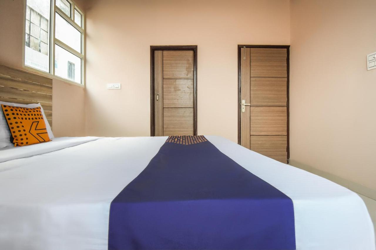 Hotel O Hi Tech Panchkula Bagian luar foto