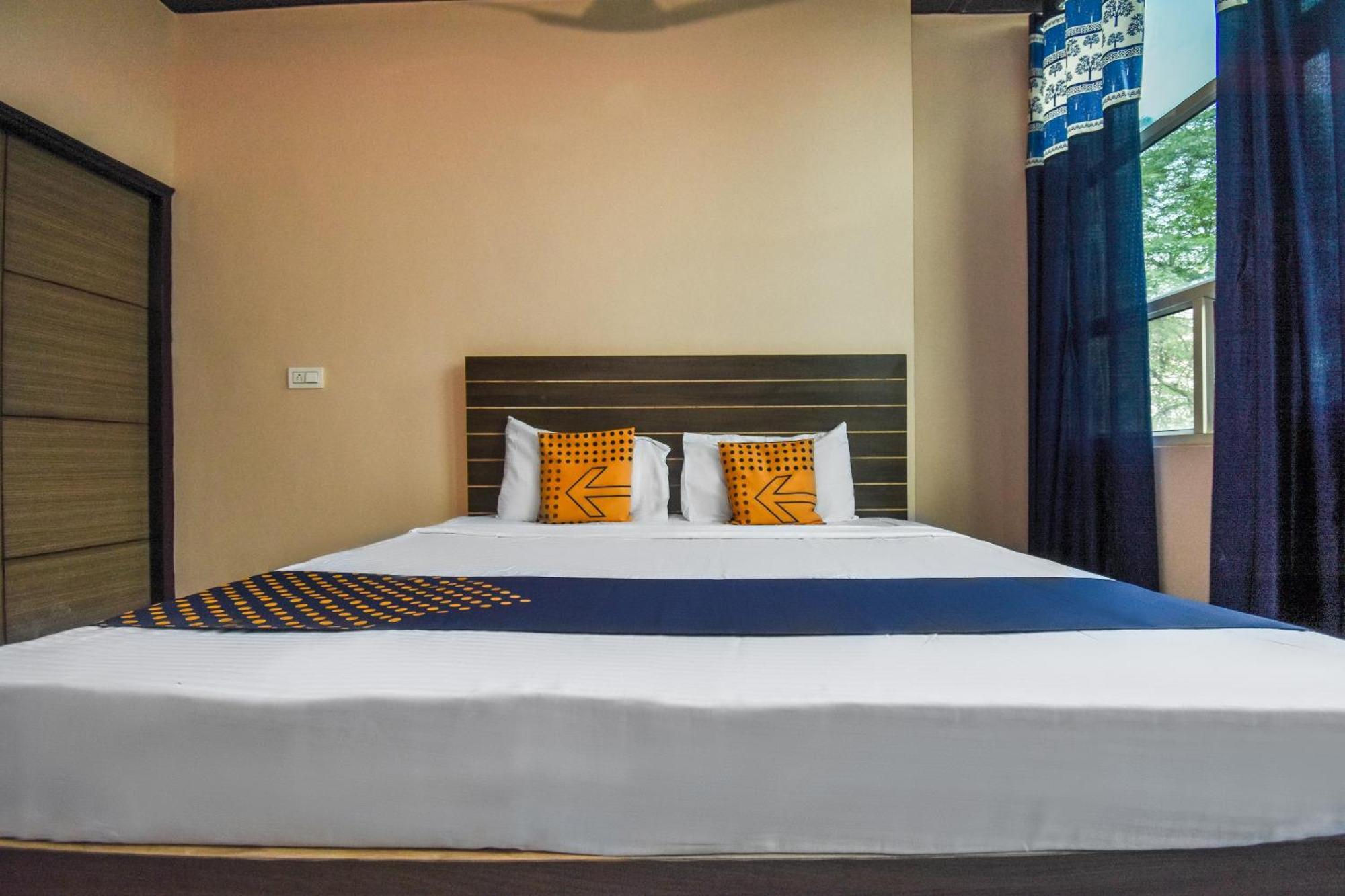 Hotel O Hi Tech Panchkula Bagian luar foto